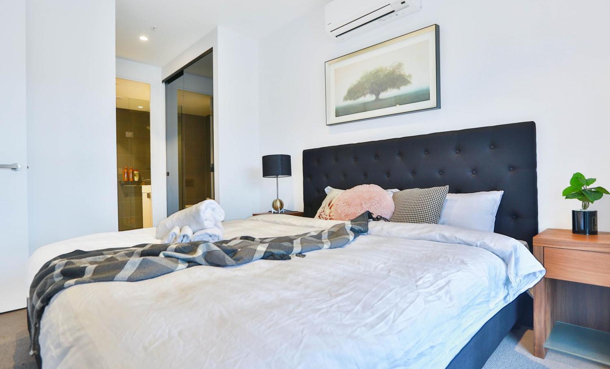 Box Hill Central Sky One Apartment Bagian luar foto