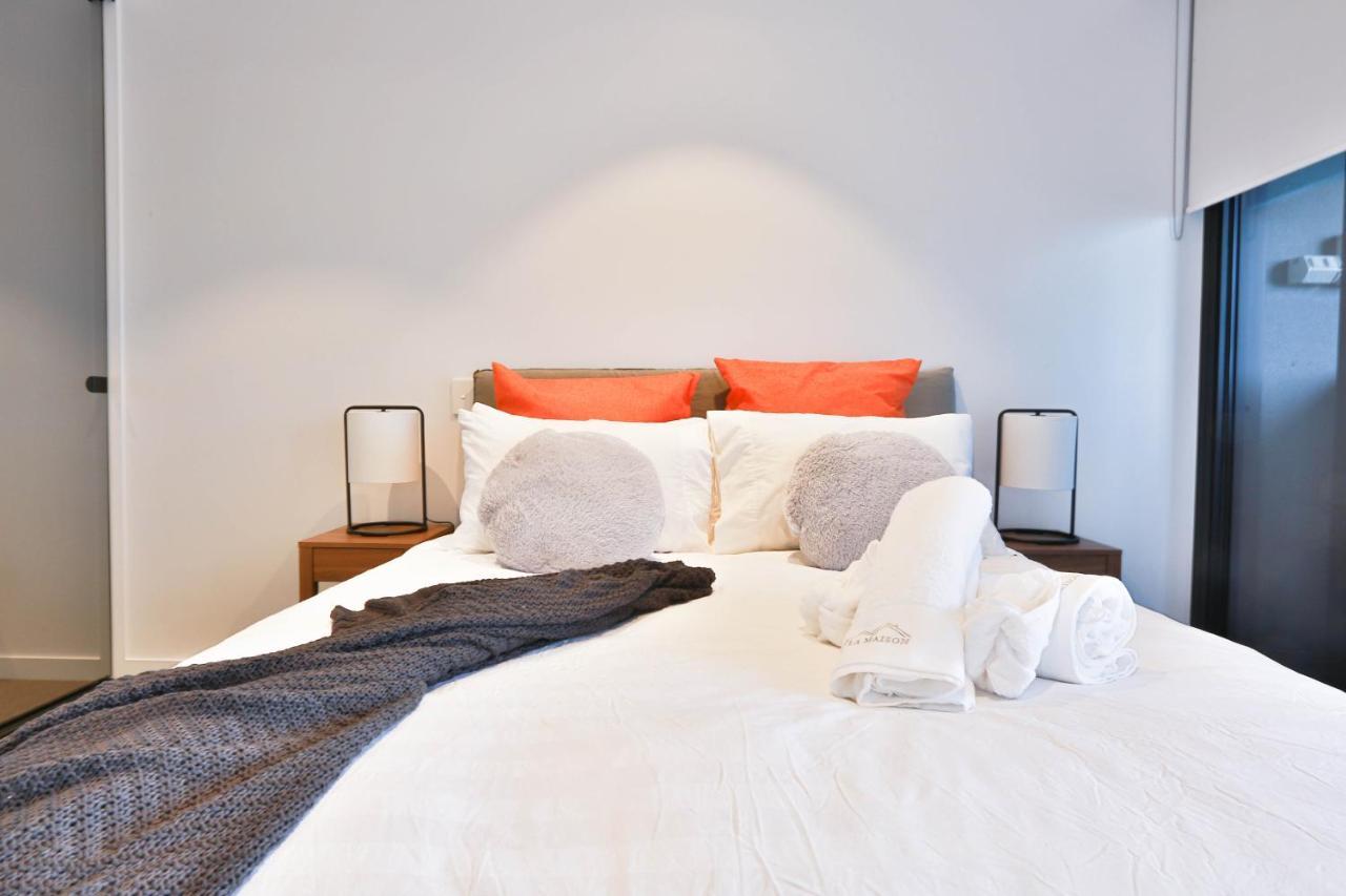 Box Hill Central Sky One Apartment Bagian luar foto