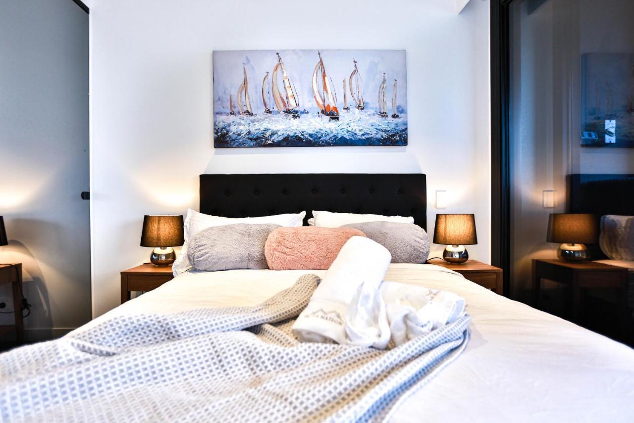 Box Hill Central Sky One Apartment Bagian luar foto