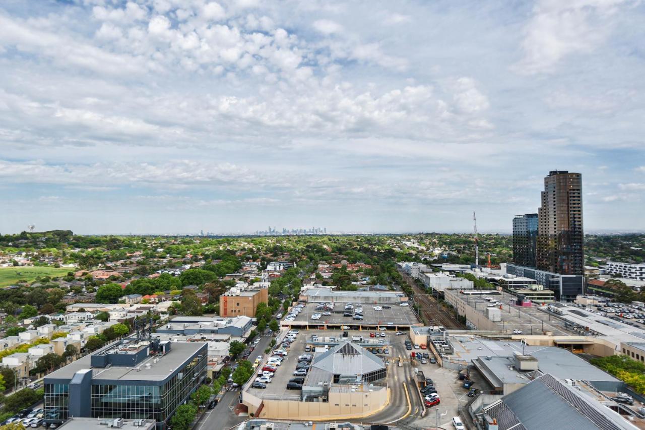 Box Hill Central Sky One Apartment Bagian luar foto