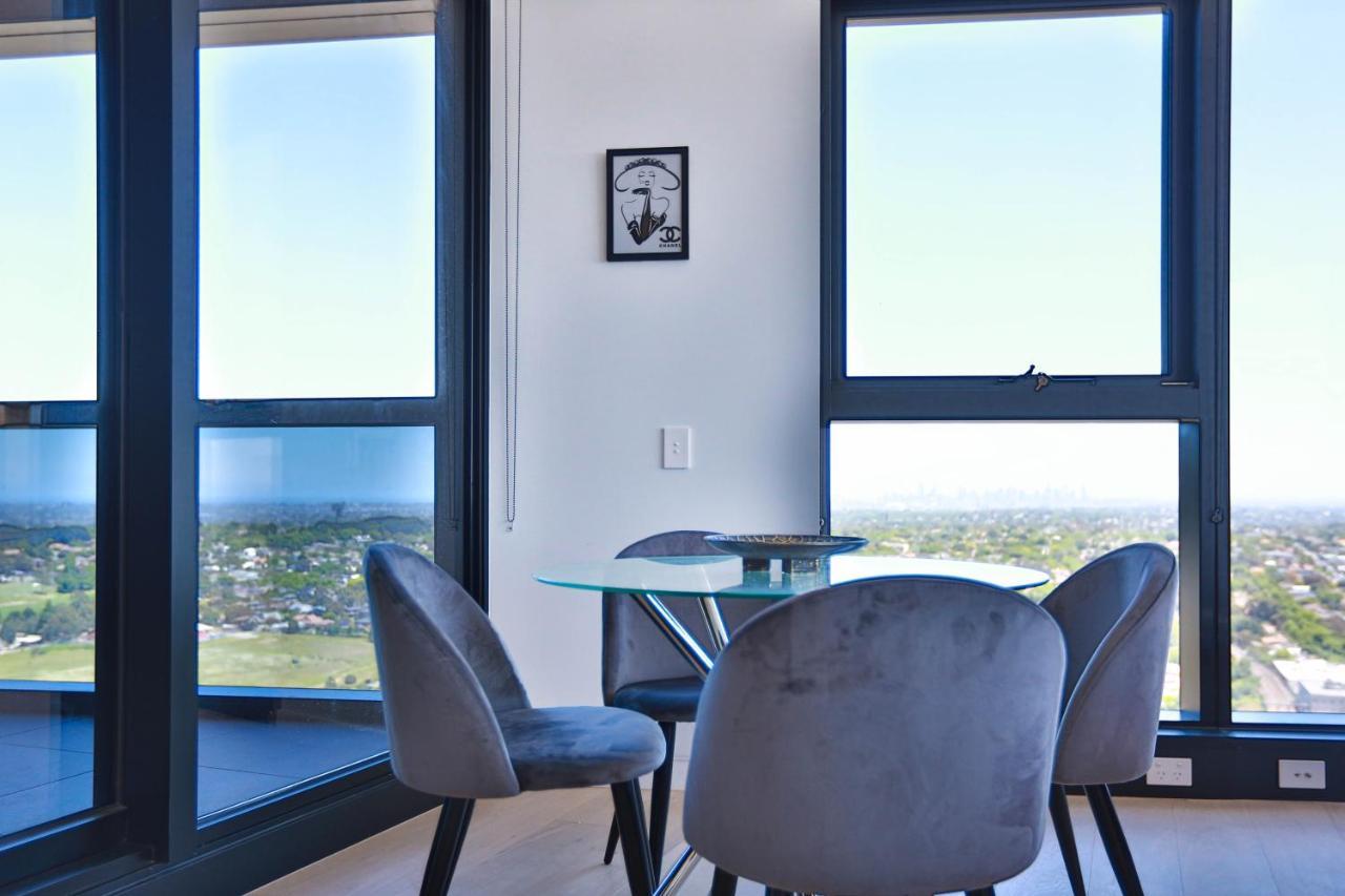 Box Hill Central Sky One Apartment Bagian luar foto
