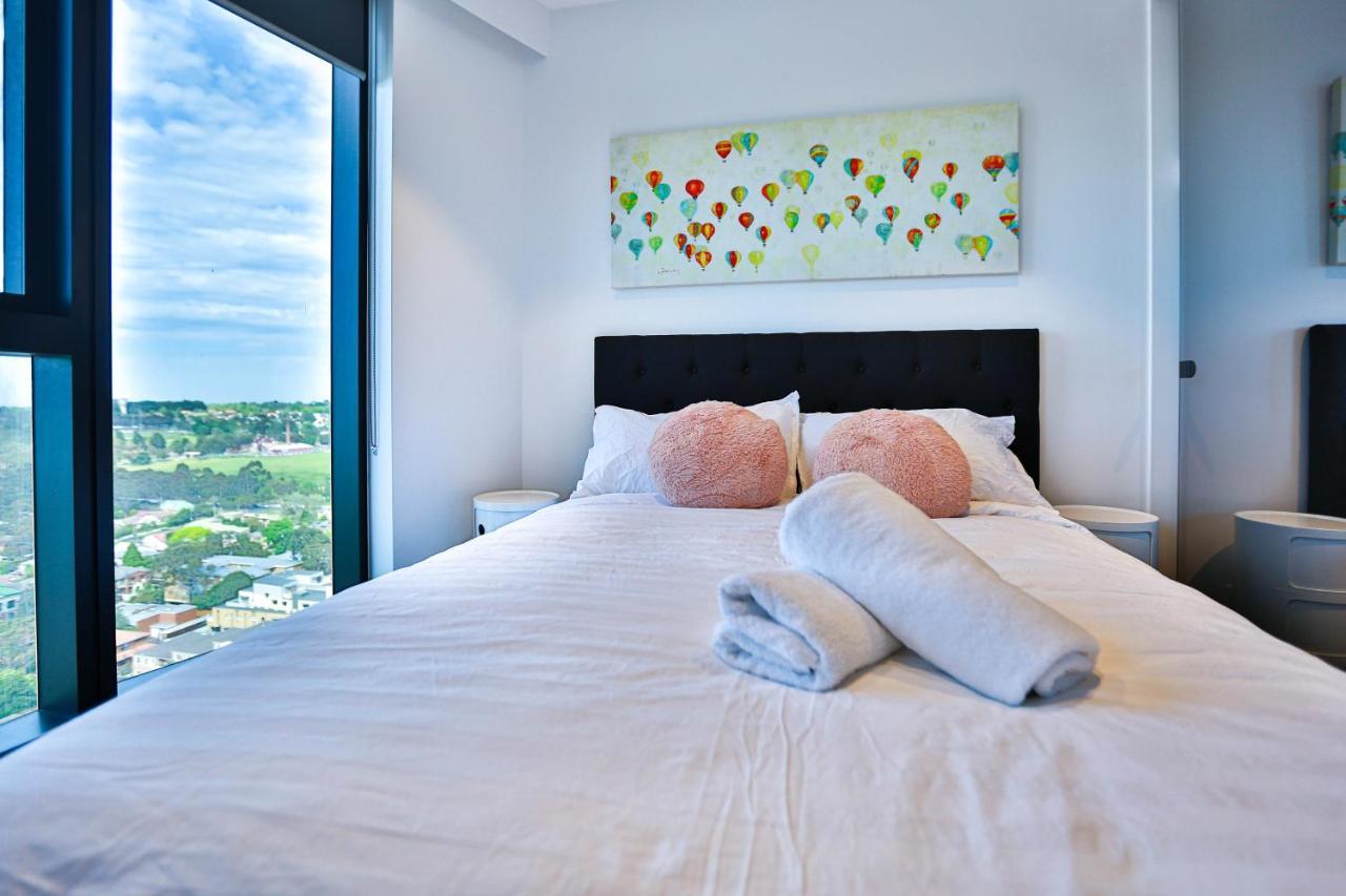 Box Hill Central Sky One Apartment Bagian luar foto