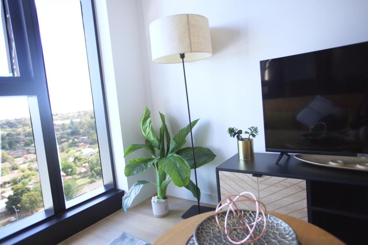 Box Hill Central Sky One Apartment Bagian luar foto