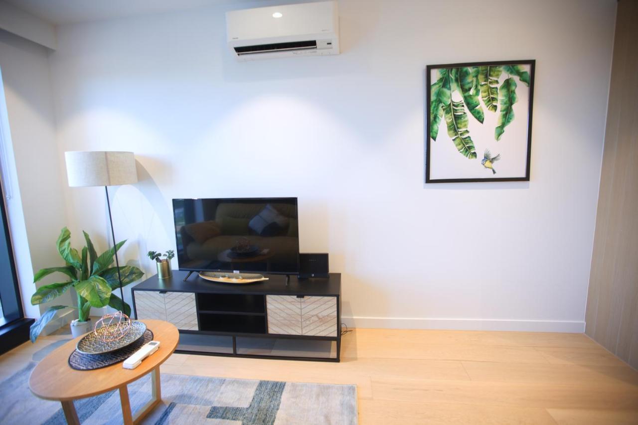 Box Hill Central Sky One Apartment Bagian luar foto