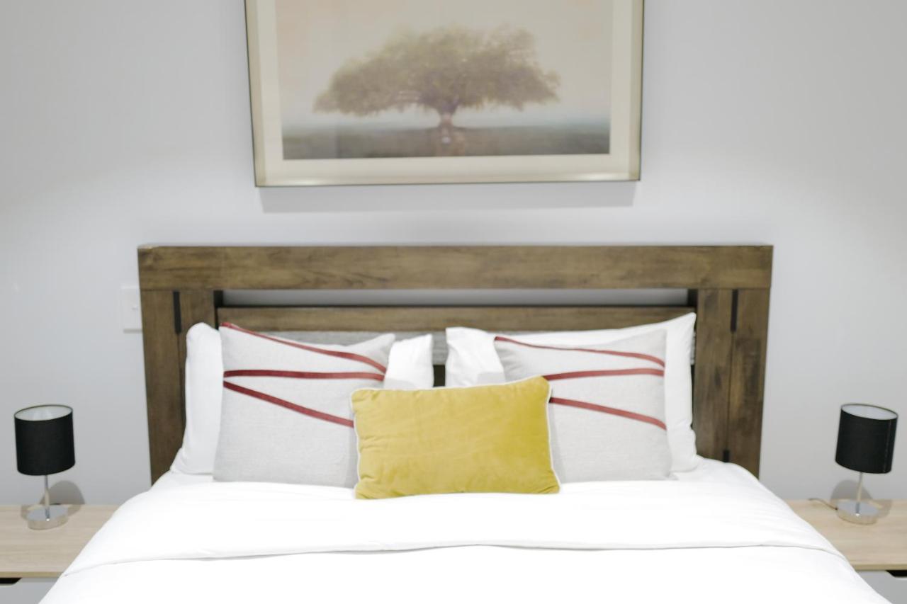 Box Hill Central Sky One Apartment Bagian luar foto
