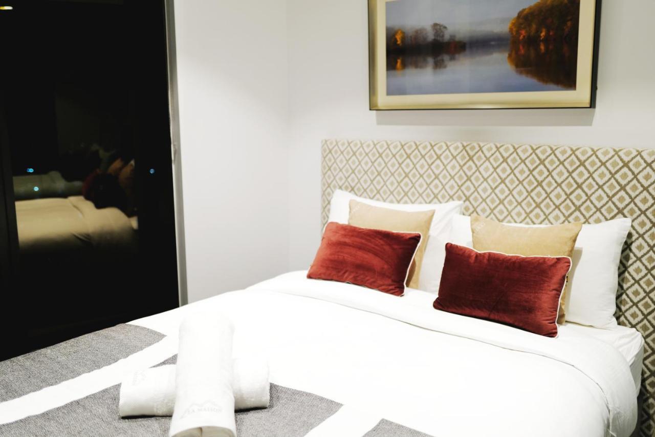 Box Hill Central Sky One Apartment Bagian luar foto