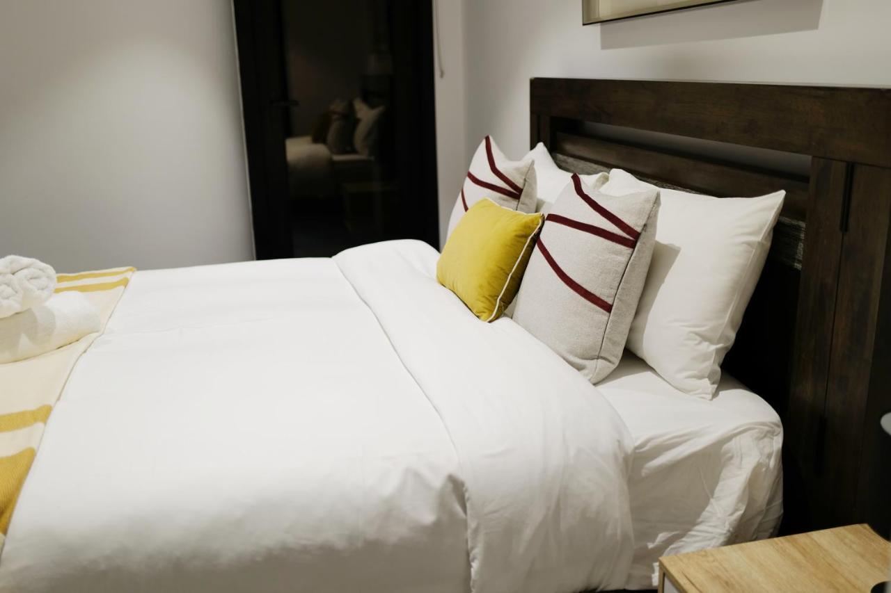Box Hill Central Sky One Apartment Bagian luar foto