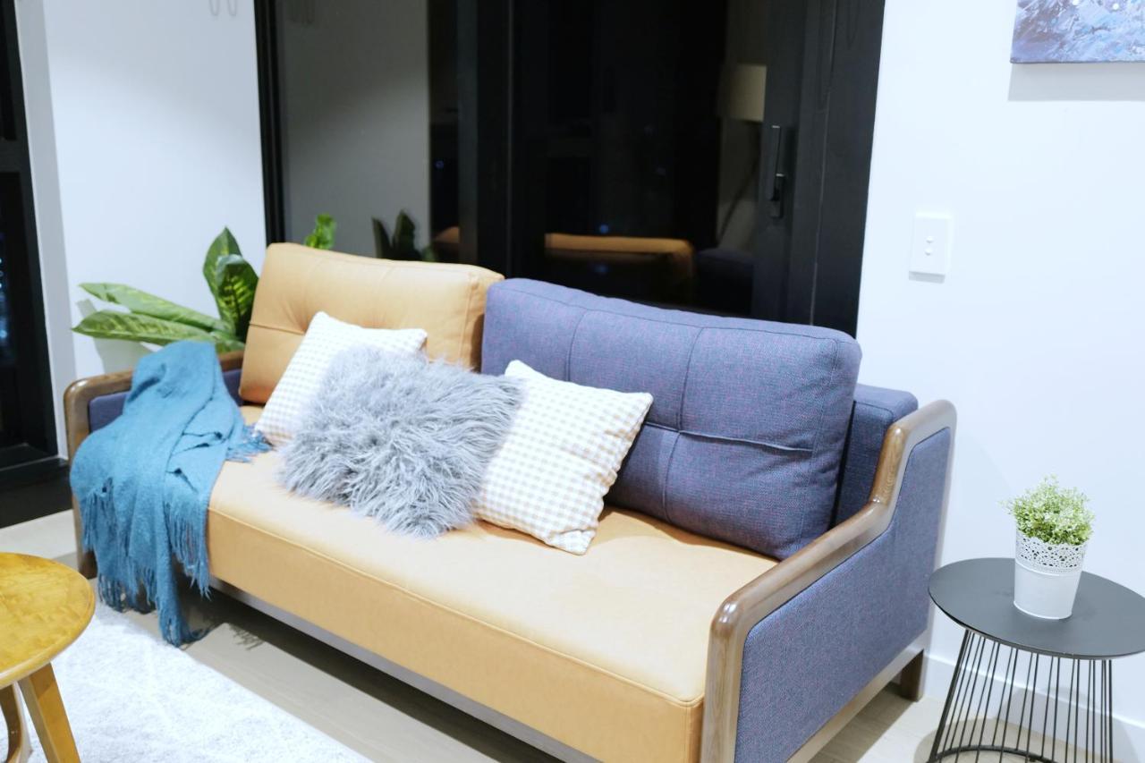 Box Hill Central Sky One Apartment Bagian luar foto