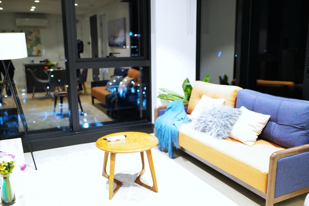Box Hill Central Sky One Apartment Bagian luar foto