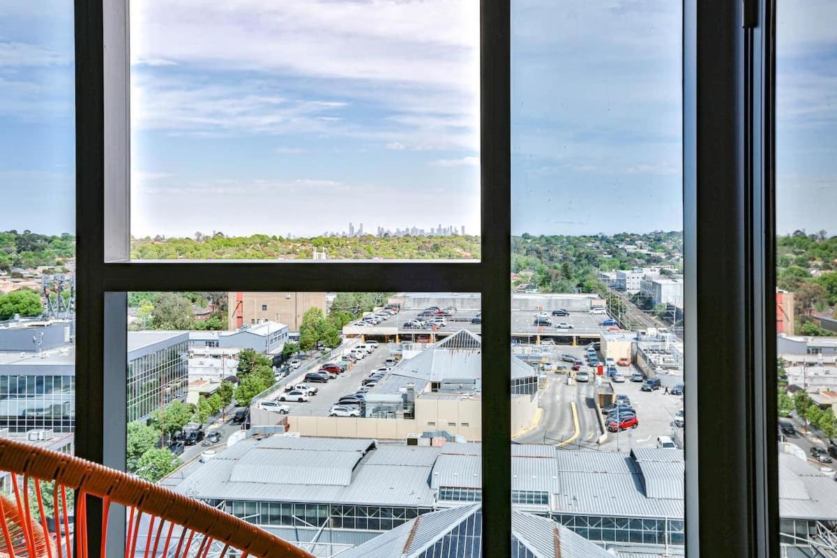 Box Hill Central Sky One Apartment Bagian luar foto