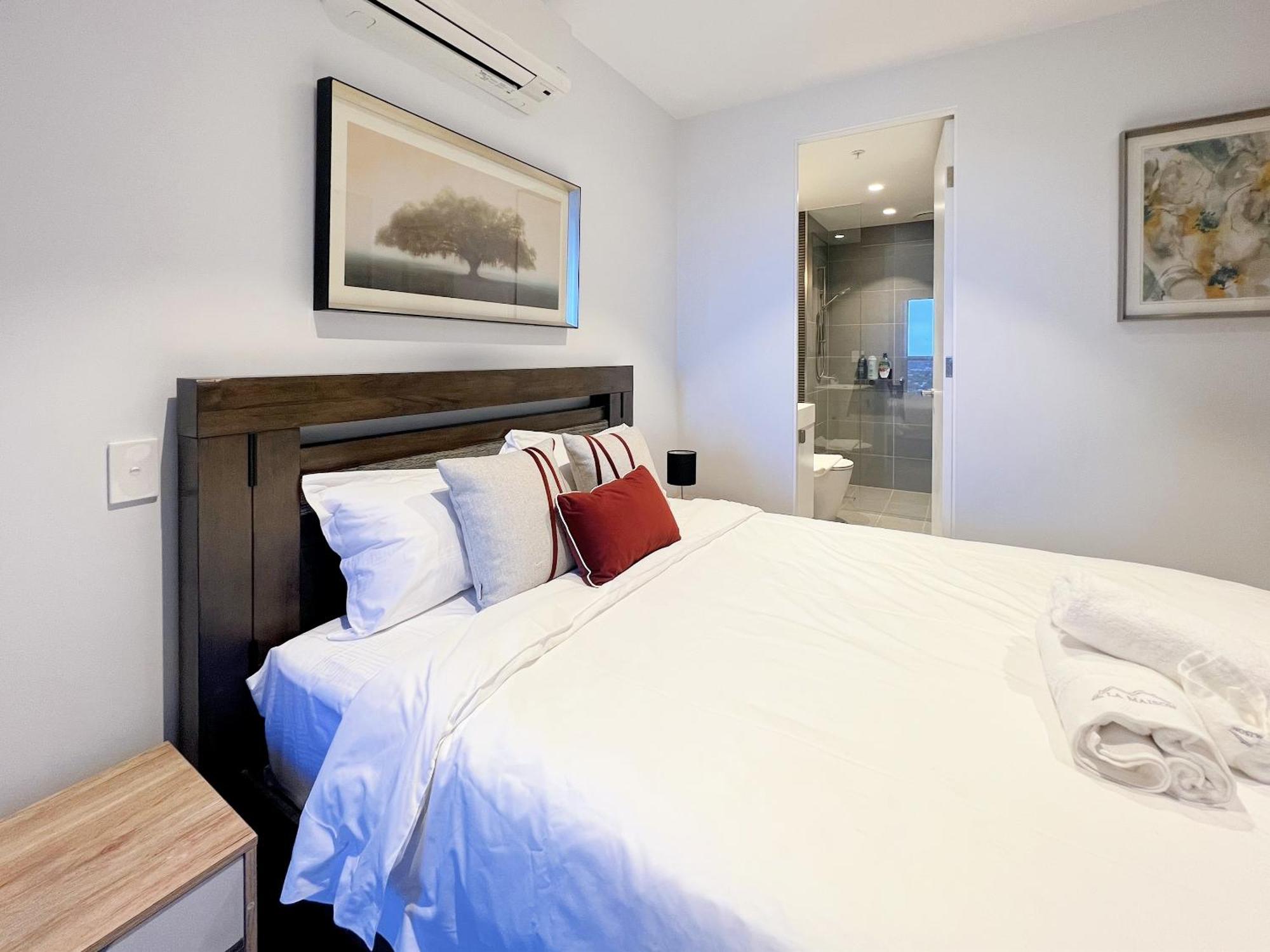 Box Hill Central Sky One Apartment Bagian luar foto